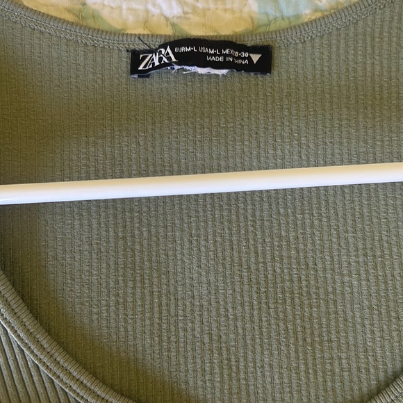 Zara cropped Top size m/L - Picture 2 of 4